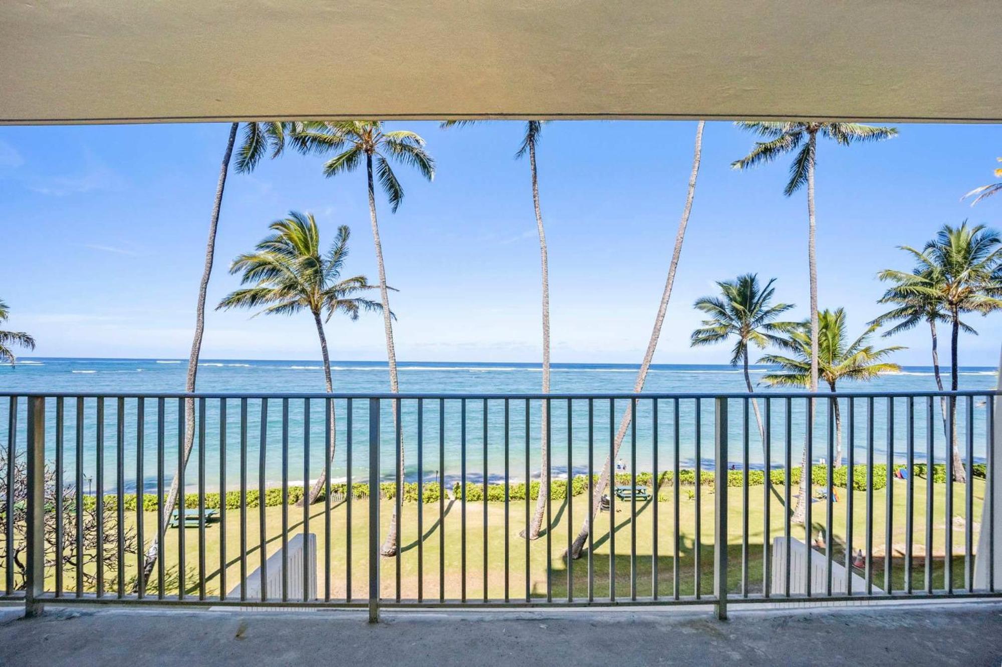 Beautiful Beachfront Condo Laie Eksteriør billede