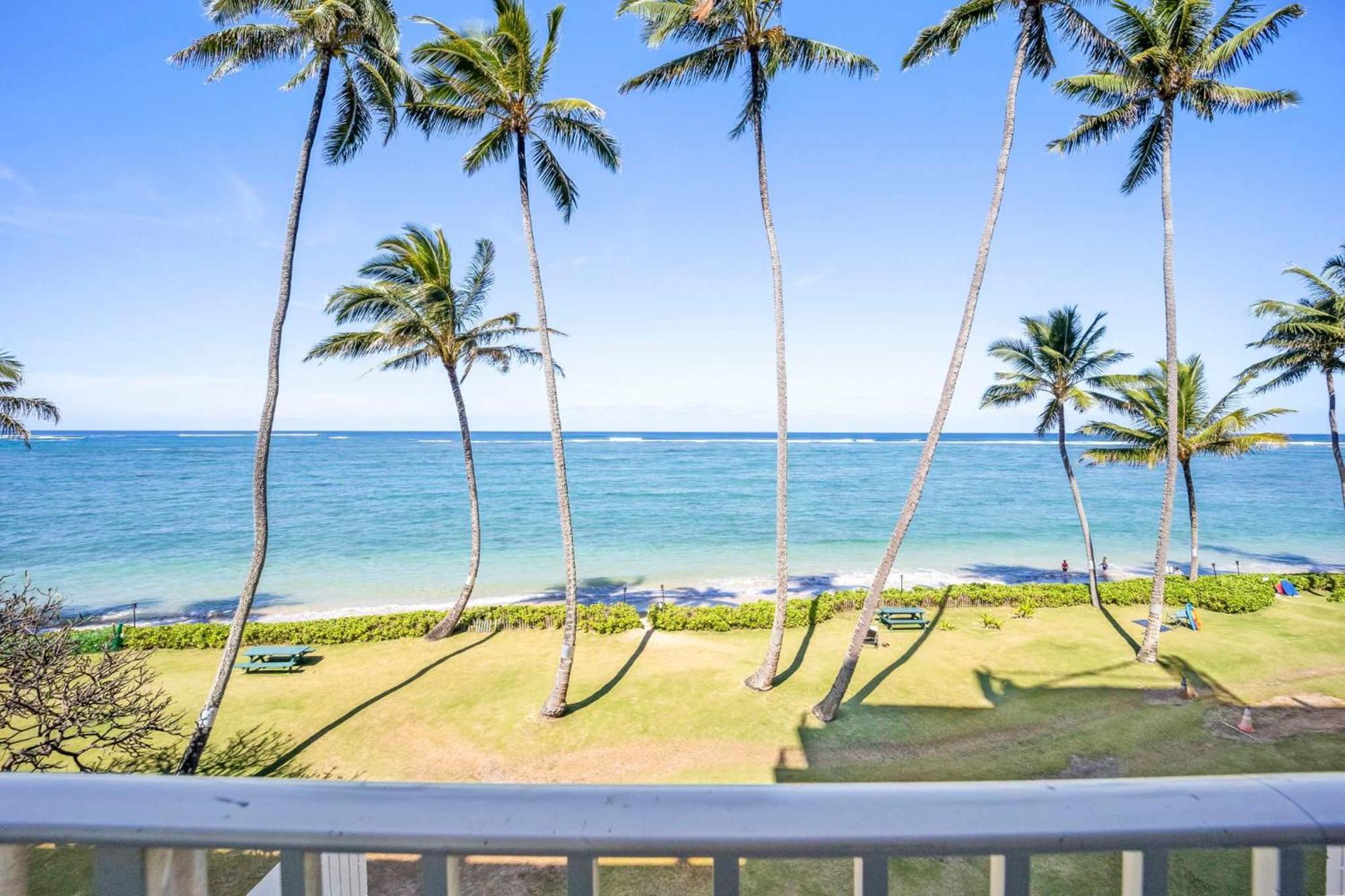 Beautiful Beachfront Condo Laie Eksteriør billede